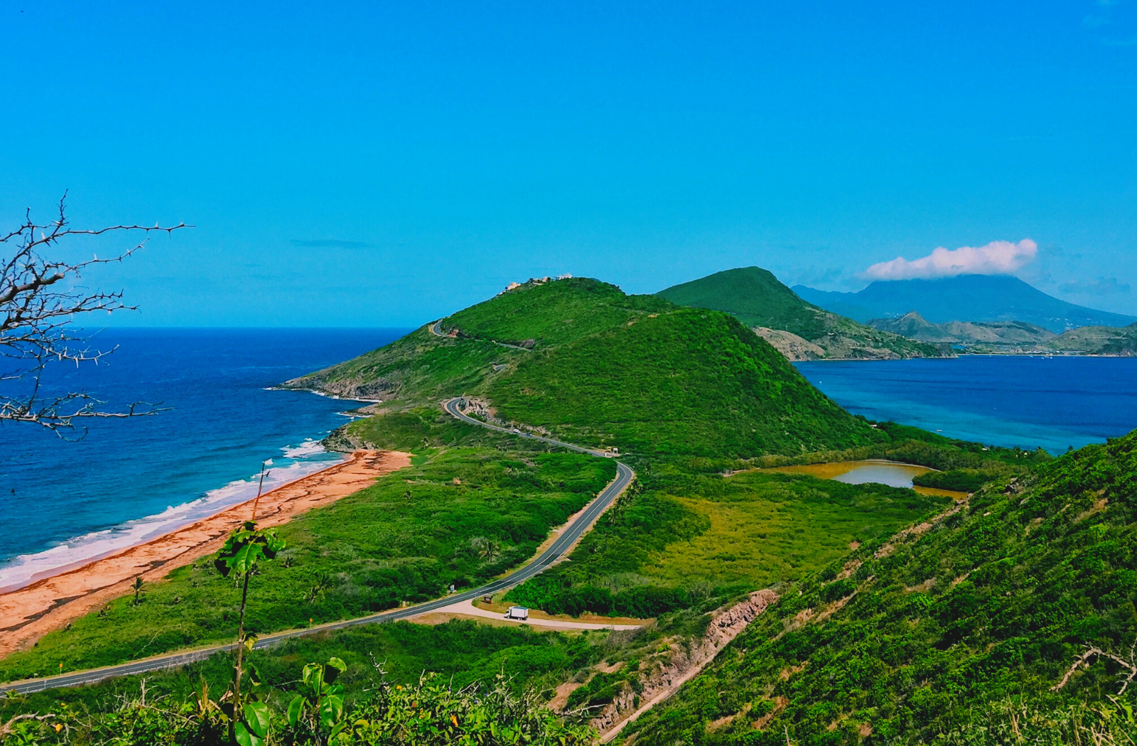 Ciudadanía por Inversión en St. Kitts y Nevis: Tu Pasaporte a la Libertad Internacional